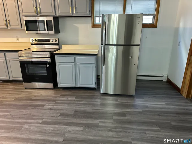 $1,900 | 704 Highland Avenue, Unit 1, Waterbury, CT 06708