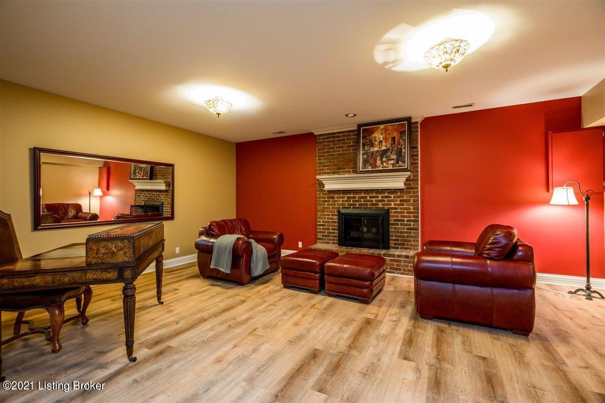 7015 Shallow Lake Road Prospect, KY 40059 - Photo 40 of 78 40-7015-40