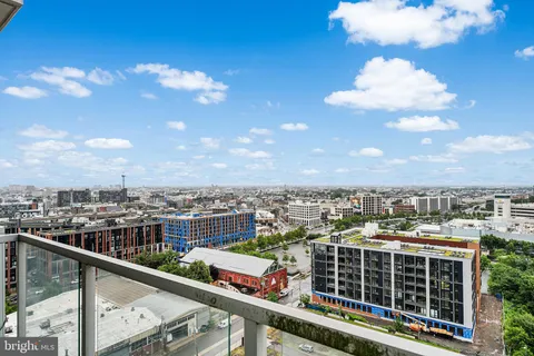 $380,000 | 901 North Penn Street, Unit F1609, Philadelphia, PA 19123