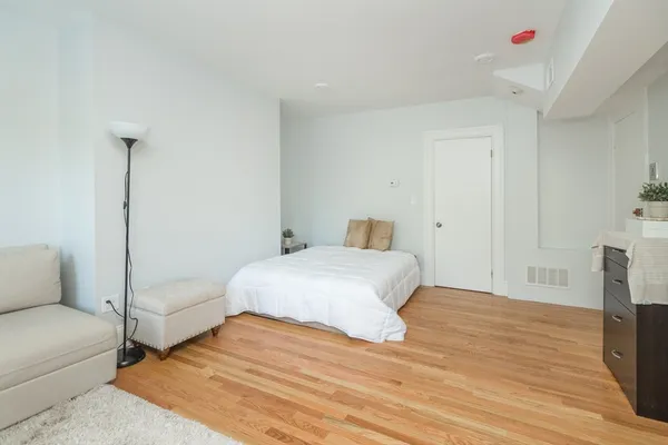 $2,600 | 1620 Beacon Street, Unit 3, Brookline, MA 02446