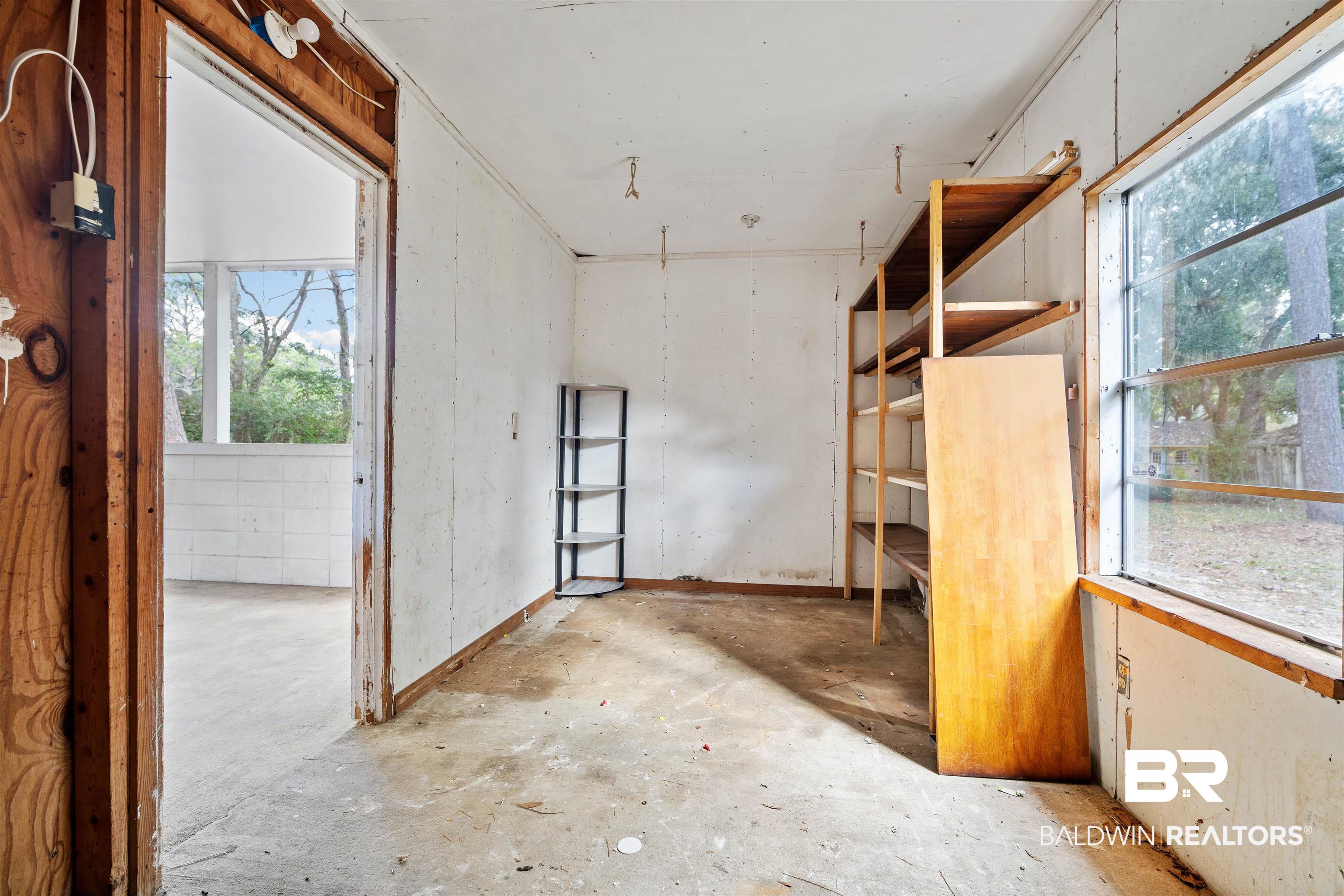 816 East Montfort Road Mobile, AL 36608 - Photo 21 of 24 Outside Storage