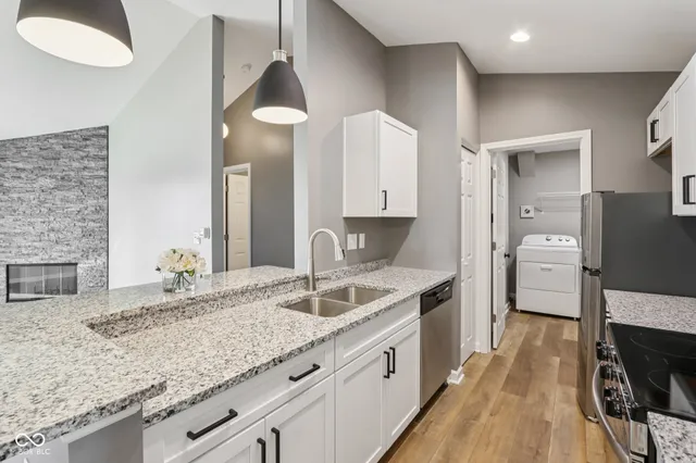 $279,900 | 12515 Timber Creek Drive, Unit 11, Carmel, IN 46032