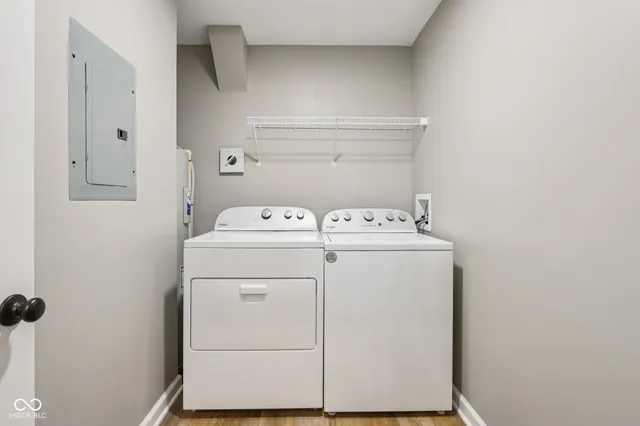 $279,900 | 12515 Timber Creek Drive, Unit 11, Carmel, IN 46032