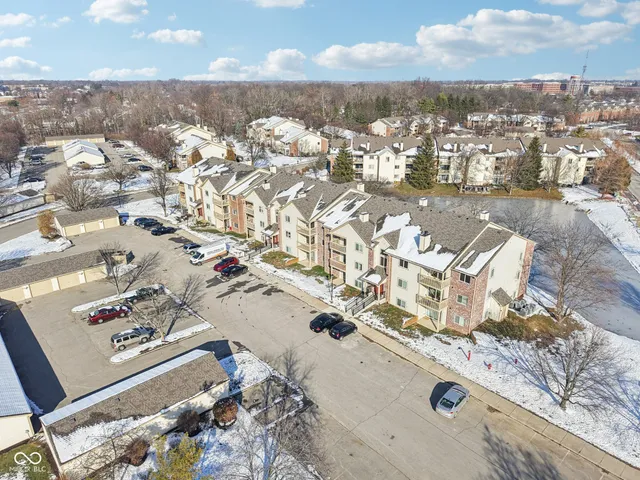 $279,900 | 12515 Timber Creek Drive, Unit 11, Carmel, IN 46032