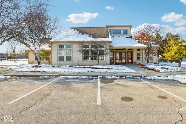 $279,900 | 12515 Timber Creek Drive, Unit 11, Carmel, IN 46032