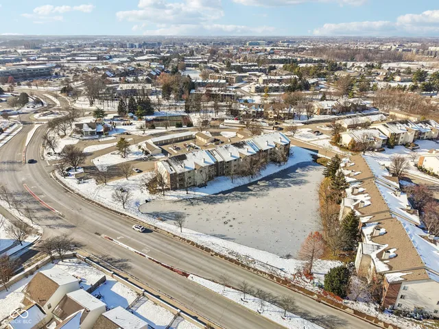 $279,900 | 12515 Timber Creek Drive, Unit 11, Carmel, IN 46032