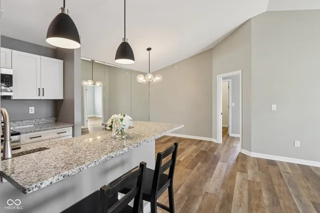 $279,900 | 12515 Timber Creek Drive, Unit 11, Carmel, IN 46032