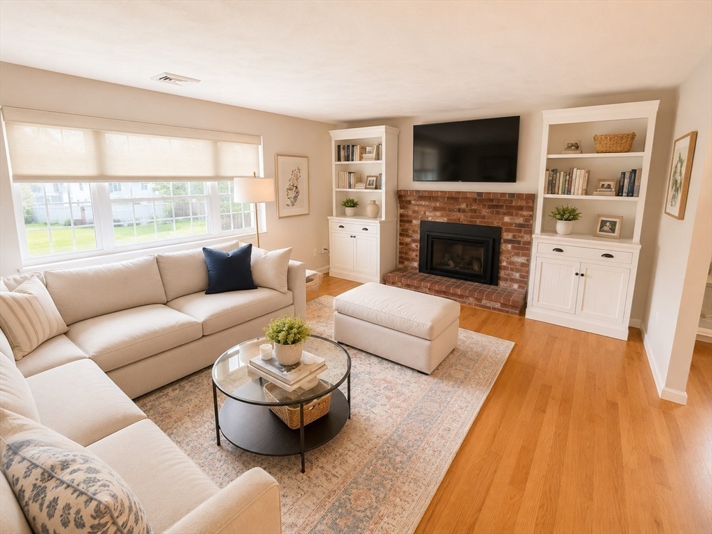 4 Bryon Road, Unit A Newton, MA 02467 - Photo 8 of 27 Gallery Image 8