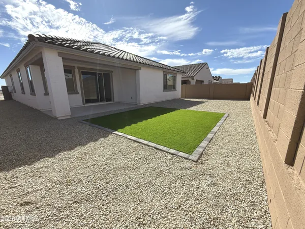$2,295 | 14818 West Gray Fox Trail, Surprise, AZ 85387