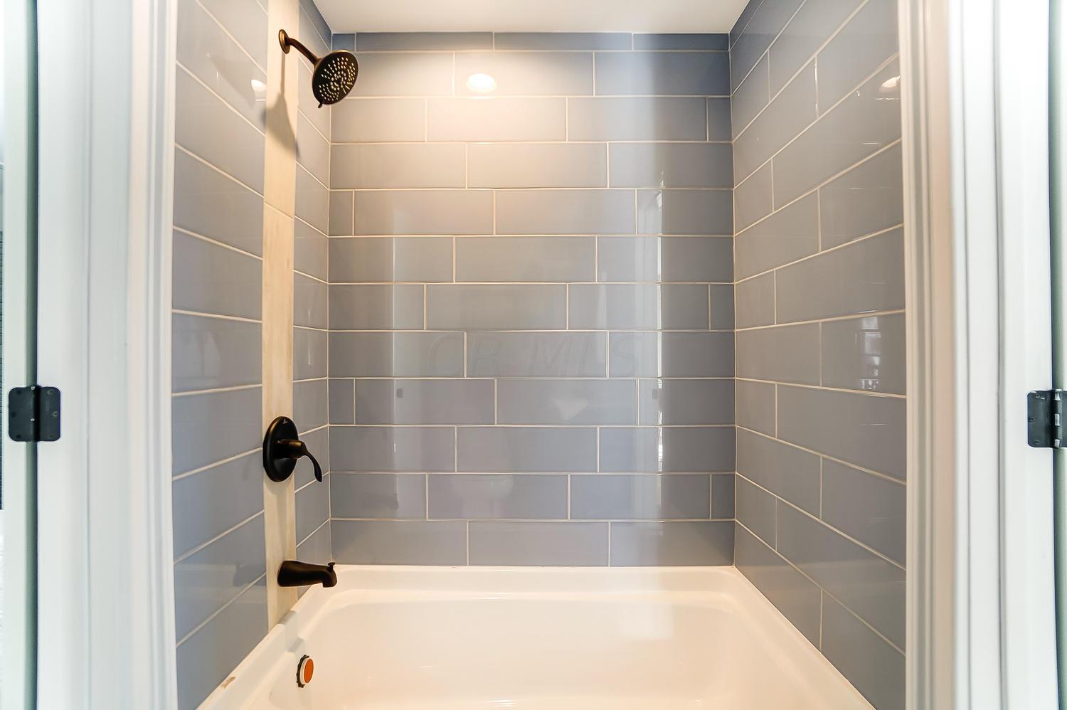 11240 Milnor Road Pickerington, OH 43147 - Photo 18 of 29 Gallery Image 18