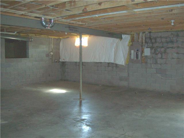 8398 Rodebaugh Road Reynoldsburg, OH 43068 - Photo 4 of 7 Gallery Image 4
