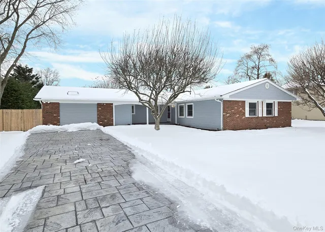 $729,000 | 35 Segatogue Lane, Centereach, NY 11720