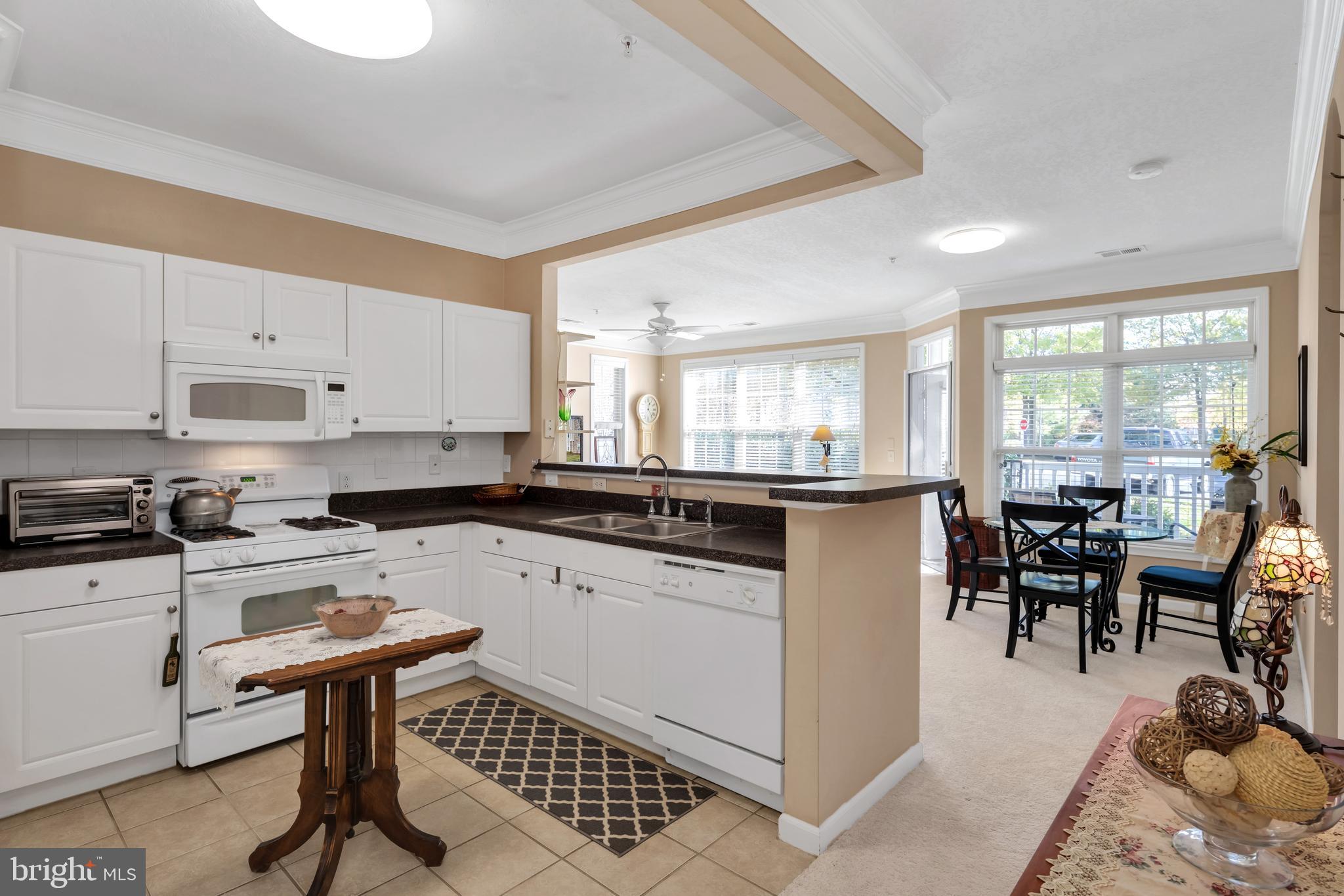 501 Sunset View Terrace Southeast, Unit 101 Leesburg, VA 20175 - Photo 20 of 31