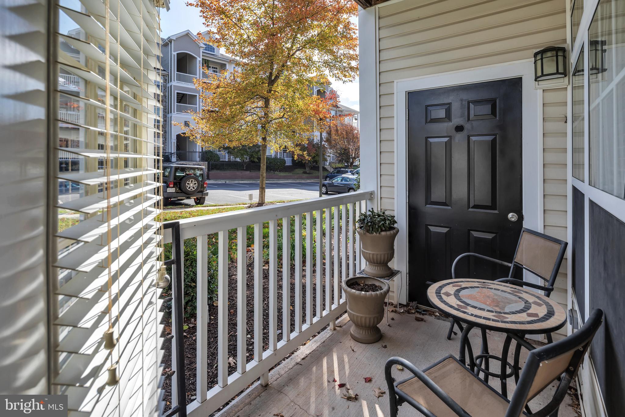 501 Sunset View Terrace Southeast, Unit 101 Leesburg, VA 20175 - Photo 4 of 31