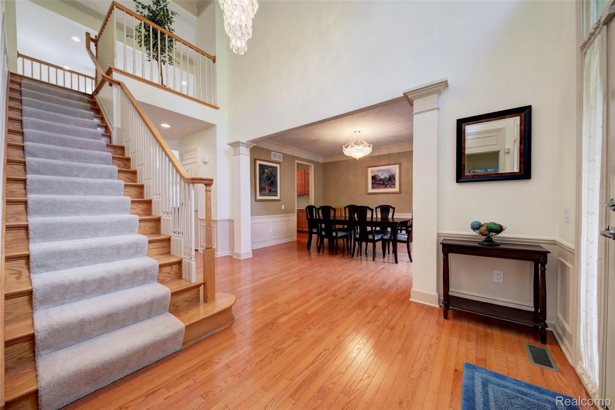 1517 Trinity Road Canton, MI 48187 - Photo 14 of 65 9 Foyer.jpg
