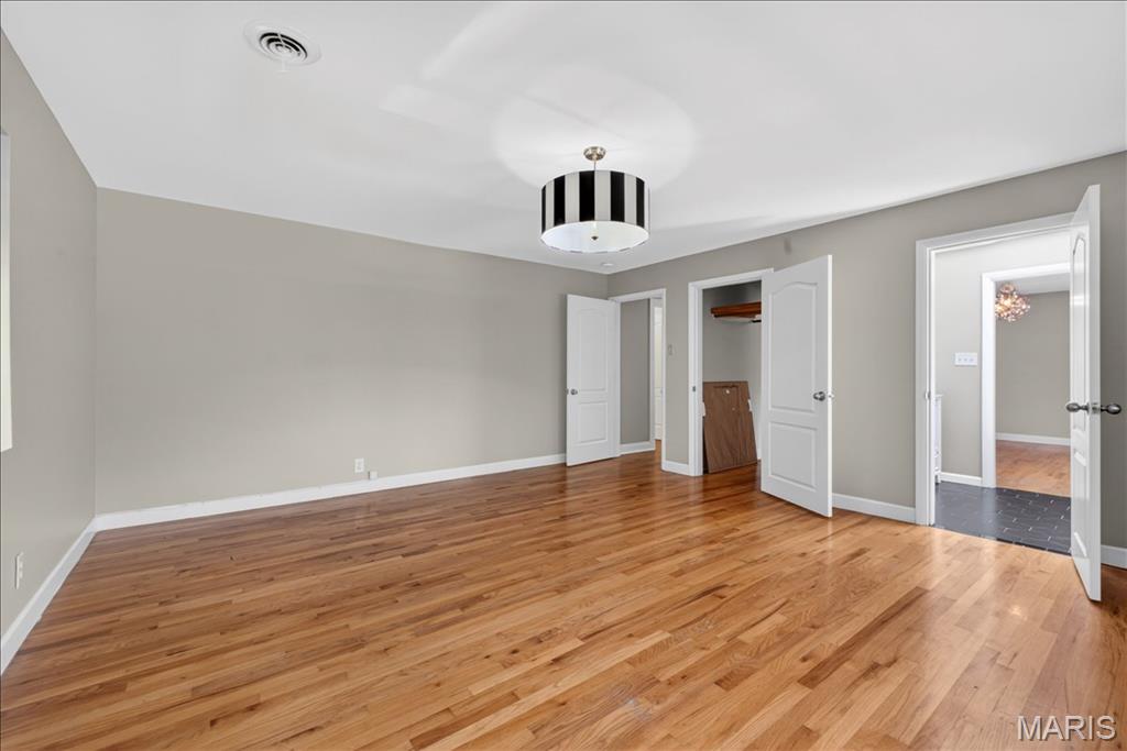 11447 Clayton Road St. Louis, MO 63131 - Photo 19 of 45 Gallery Image 19
