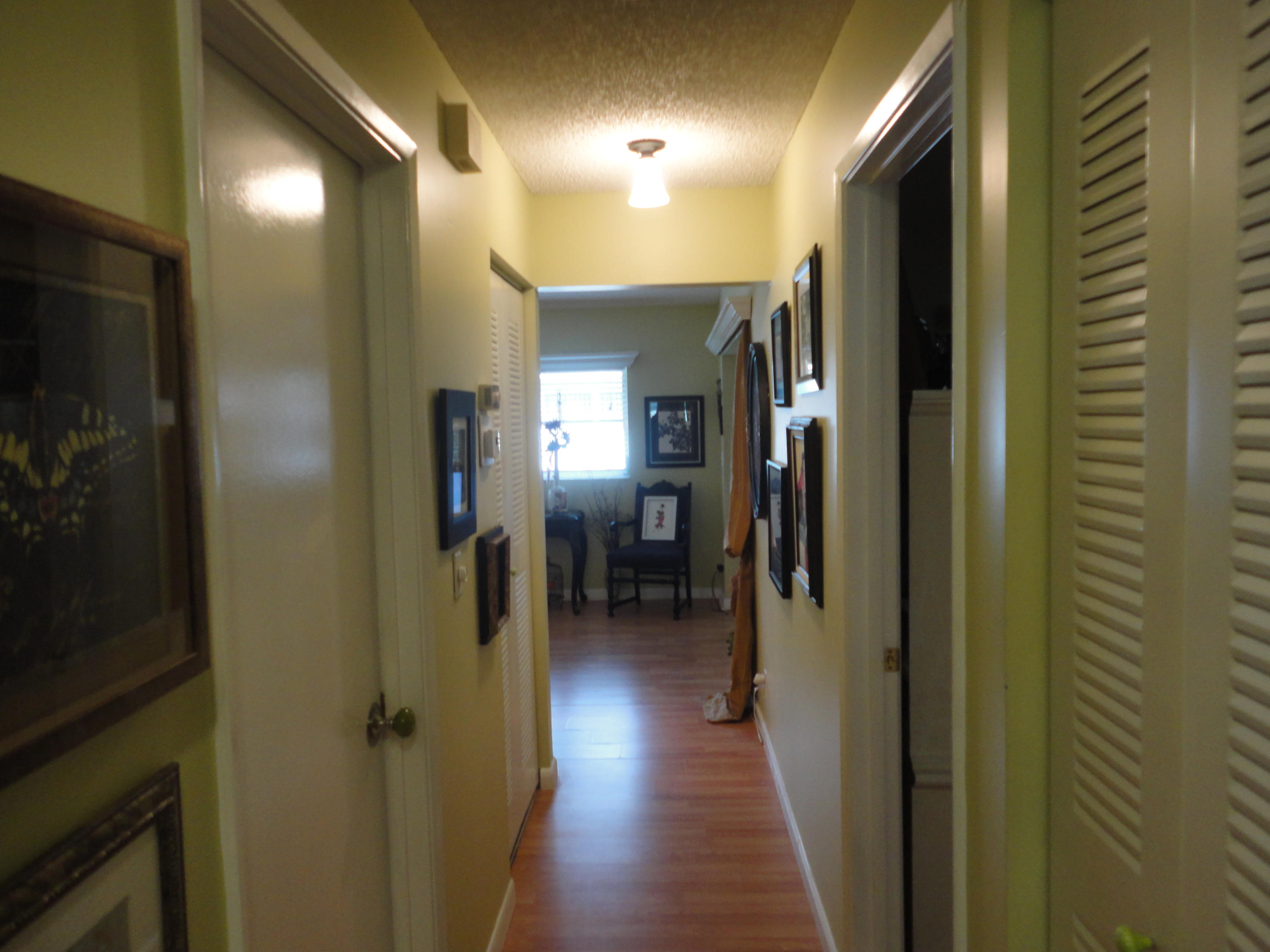 8133 Springtree Road, Unit C Boca Raton, FL 33496 - Photo 14 of 35 Hallway