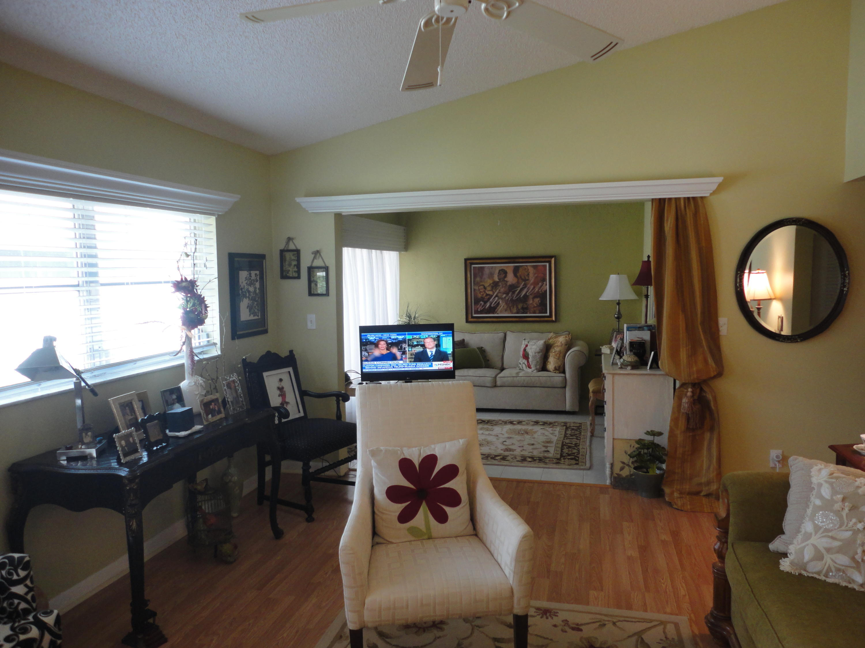 8133 Springtree Road, Unit C Boca Raton, FL 33496 - Photo 7 of 35 Living Room