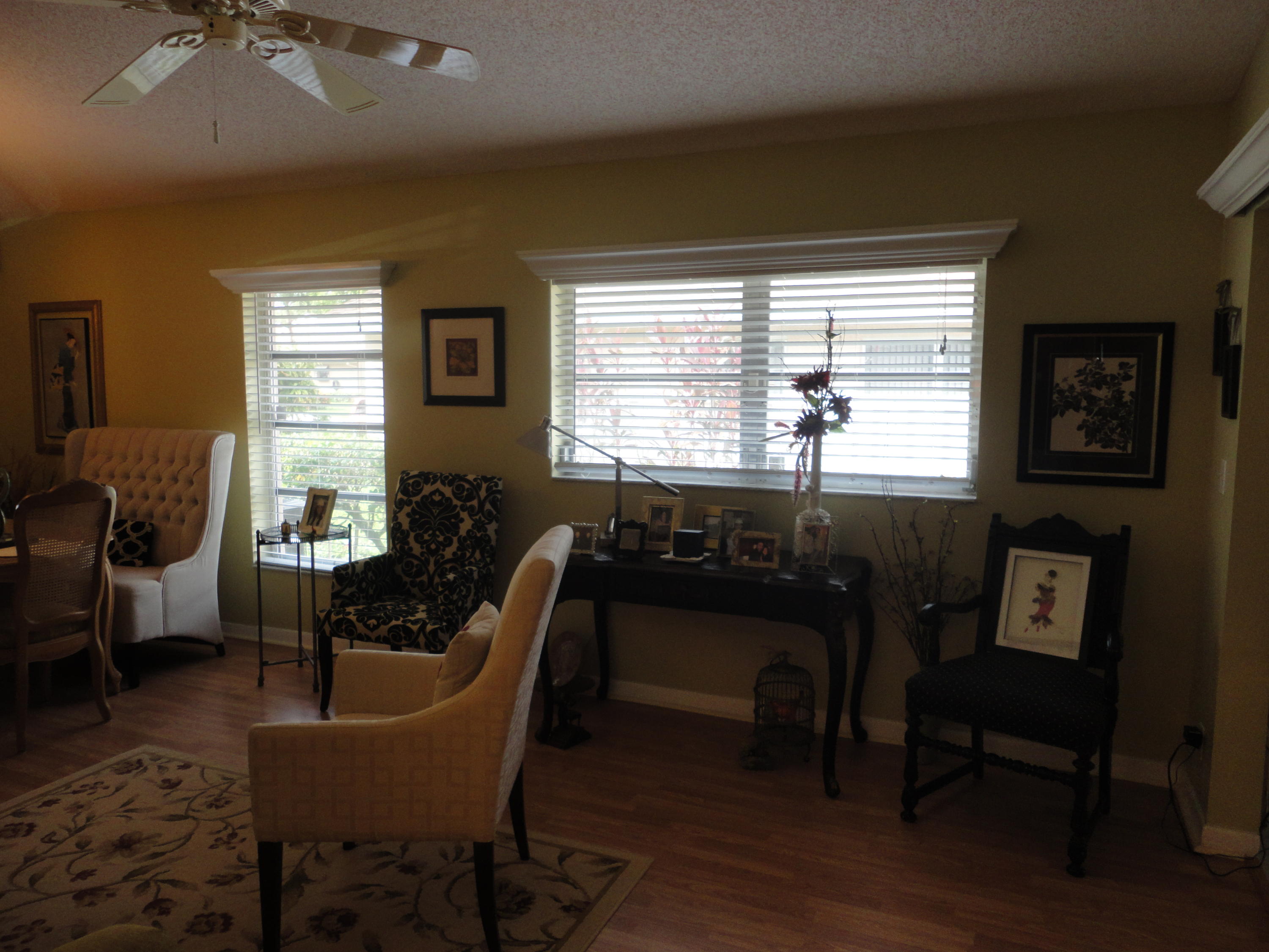 8133 Springtree Road, Unit C Boca Raton, FL 33496 - Photo 8 of 35 Living Room