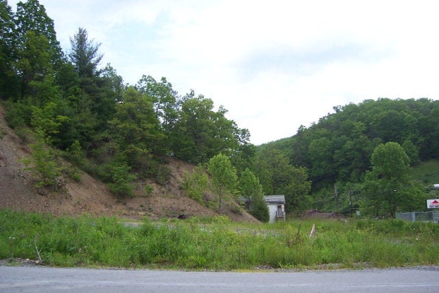 Tbd Edgewood Road Bluefield, WV 24701 - Photo 1 of 1 Gallery Image 1