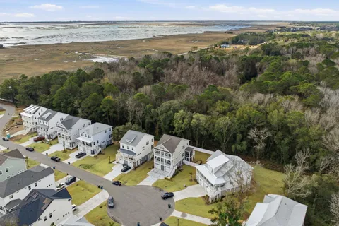 $1,200,000 | 1081 Capersview Court, Awendaw, SC 29429