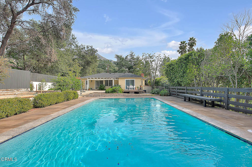 2569 Allen Avenue Altadena, CA 91001 - Photo 16 of 17 Pool