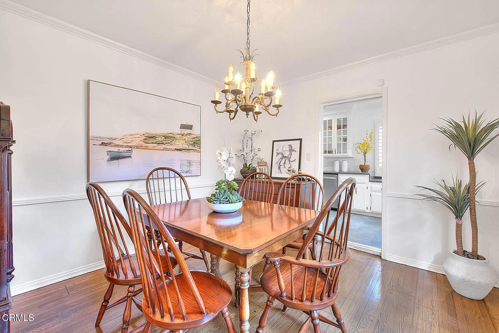 2569 Allen Avenue Altadena, CA 91001 - Photo 4 of 17 Dining Room