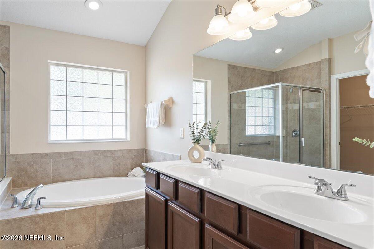 13849 Jeremiah Road Jacksonville, FL 32224 - Photo 26 of 38 Primary Bathroom