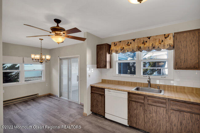 28 Churchill Road, Unit 71 Whiting, NJ 08759 - Photo 15 of 28 Kitchen