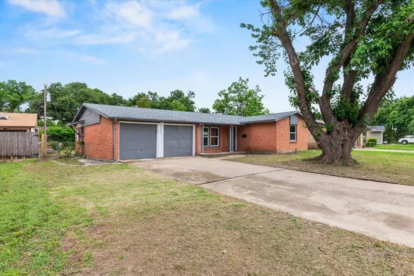 $365,000 | 13634 Pyramid Drive, Farmers Branch, TX 75234