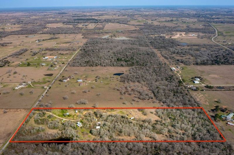 38241 Wiggins Road Hempstead, TX 77445 - Photo 13 of 48