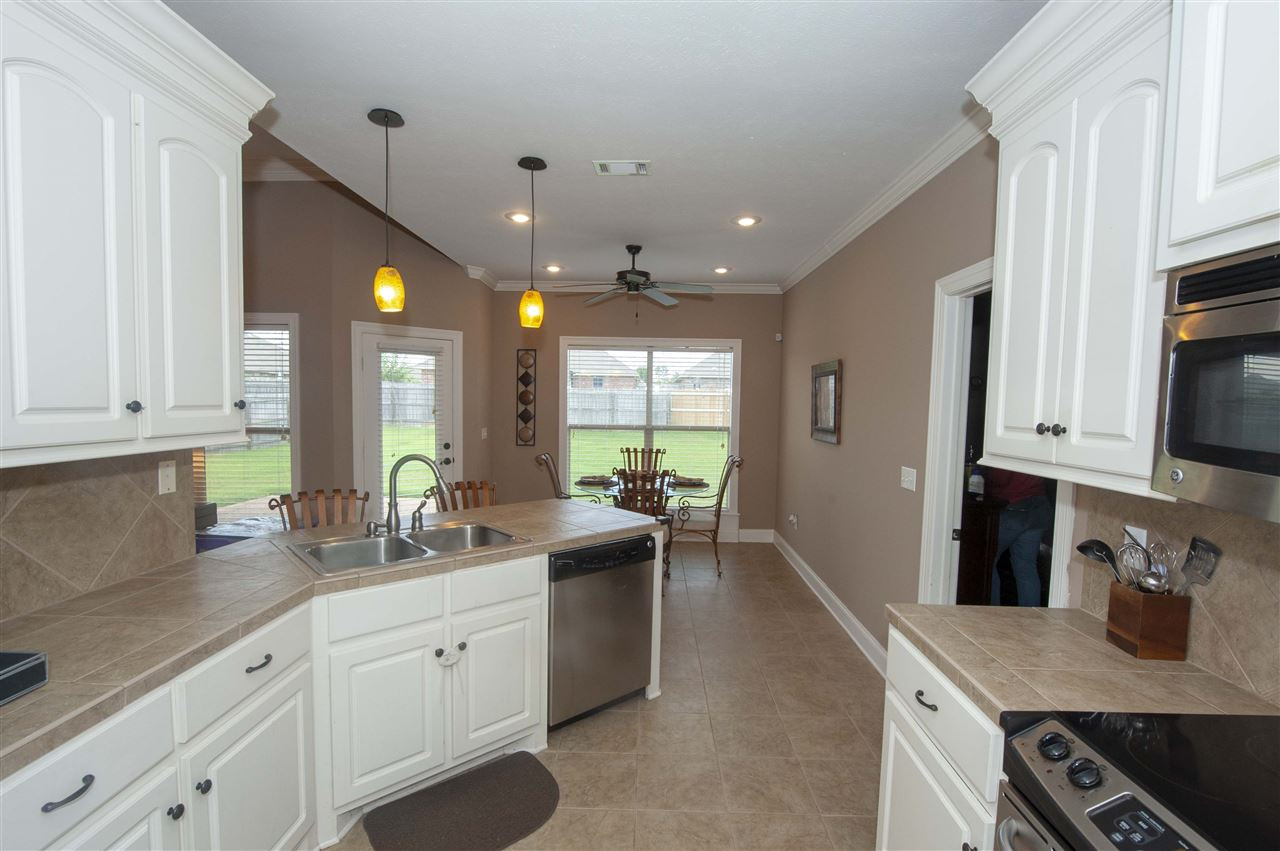 403 Springhill Point Brandon, MS 39047 - Photo 10 of 23 Photo 10