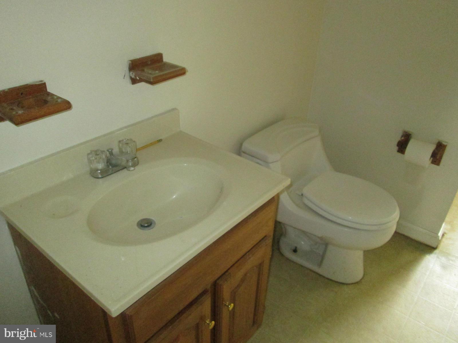 260 Sycamore Road Elkton, MD 21921 - Photo 5 of 11 Bath