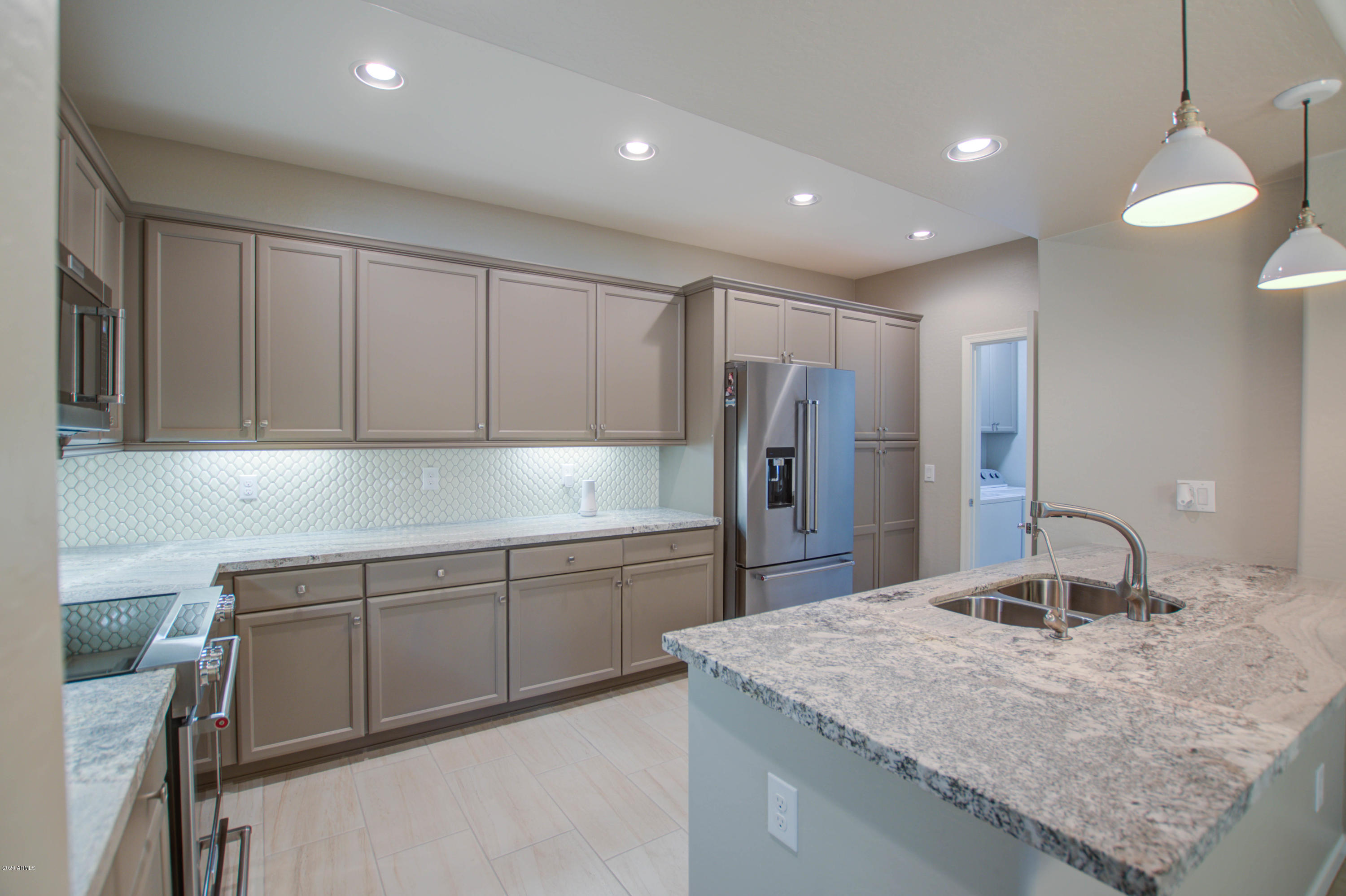 3935 East Rough Rider Road, Unit 1372 Phoenix, AZ 85050 - Photo 16 of 73 Kitchen 3