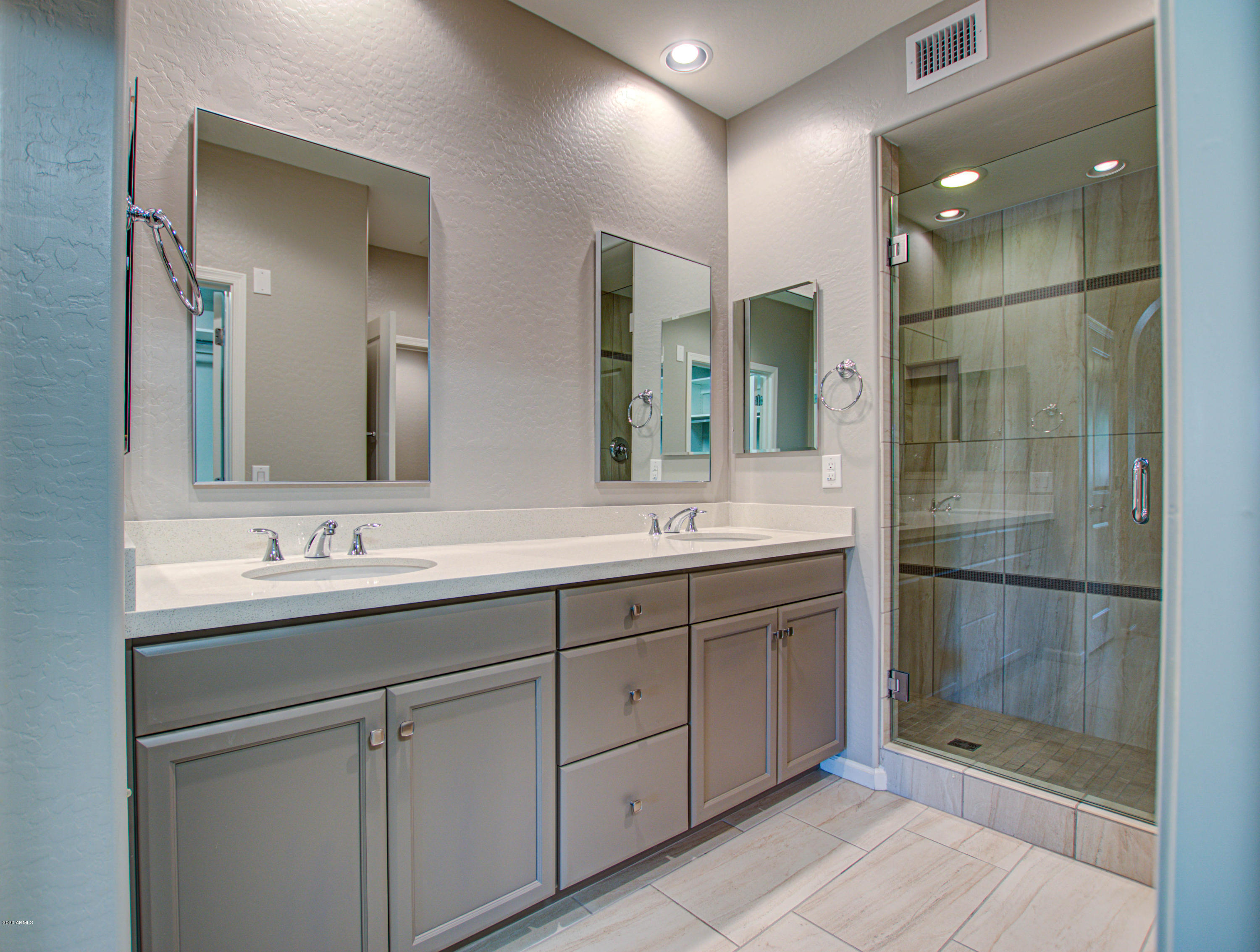 3935 East Rough Rider Road, Unit 1372 Phoenix, AZ 85050 - Photo 28 of 73 Master Bath 1