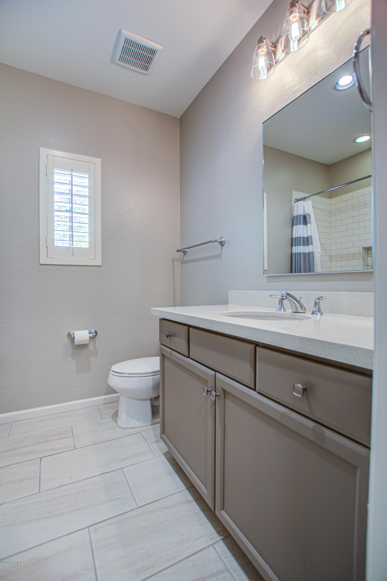 3935 East Rough Rider Road, Unit 1372 Phoenix, AZ 85050 - Photo 36 of 73 Bathroom 2-pic 2
