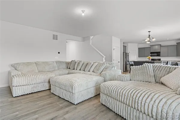 $449,900 | 809 Londonbury Court, Wentzville, MO 63385