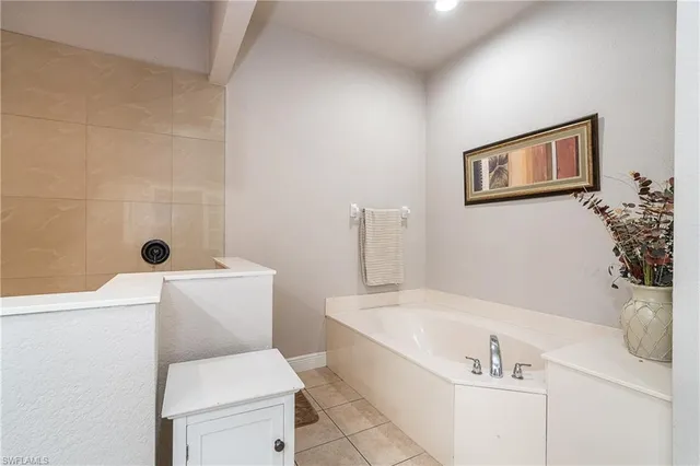 $529,000 | 118 Abercrombie Avenue, Englewood, FL 34223