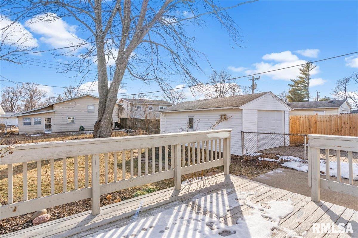 2272 East Black Avenue Springfield, IL 62702 - Photo 13 of 15