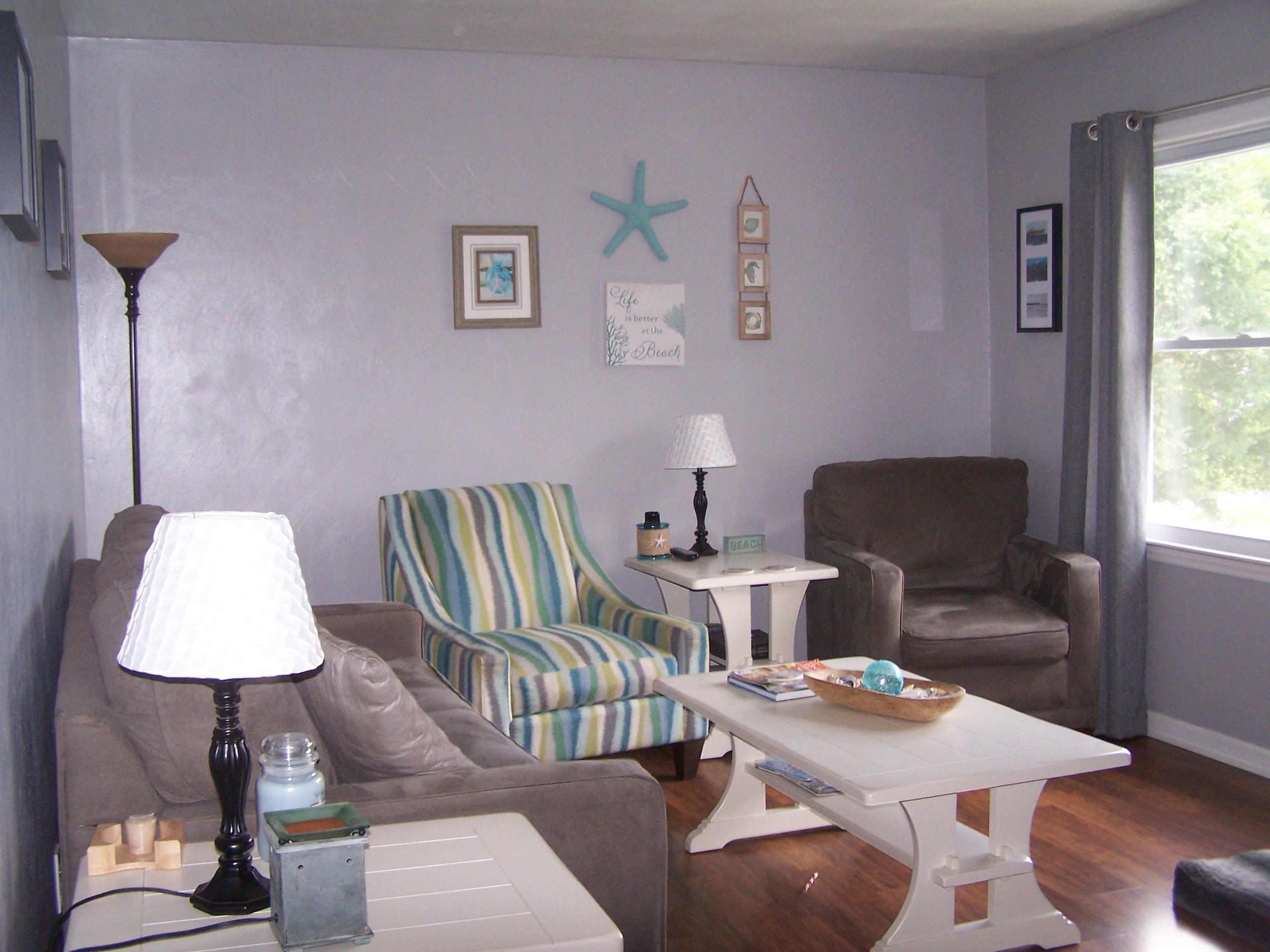 5341 Starkey Road Roanoke, VA 24018 - Photo 2 of 39 Living Room