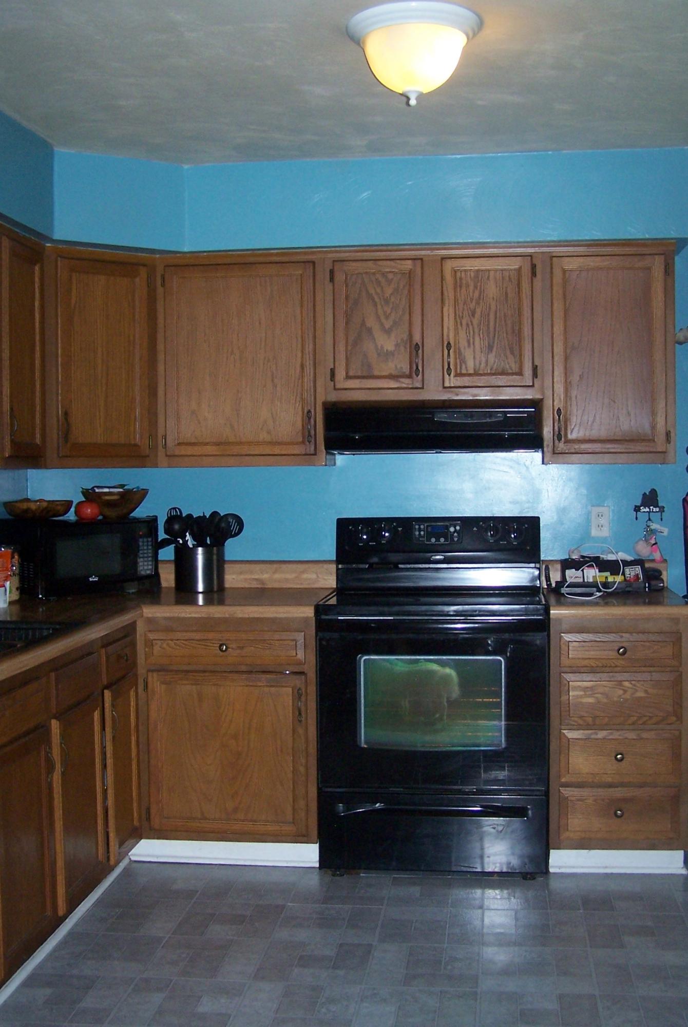 5341 Starkey Road Roanoke, VA 24018 - Photo 12 of 39 Kitchen