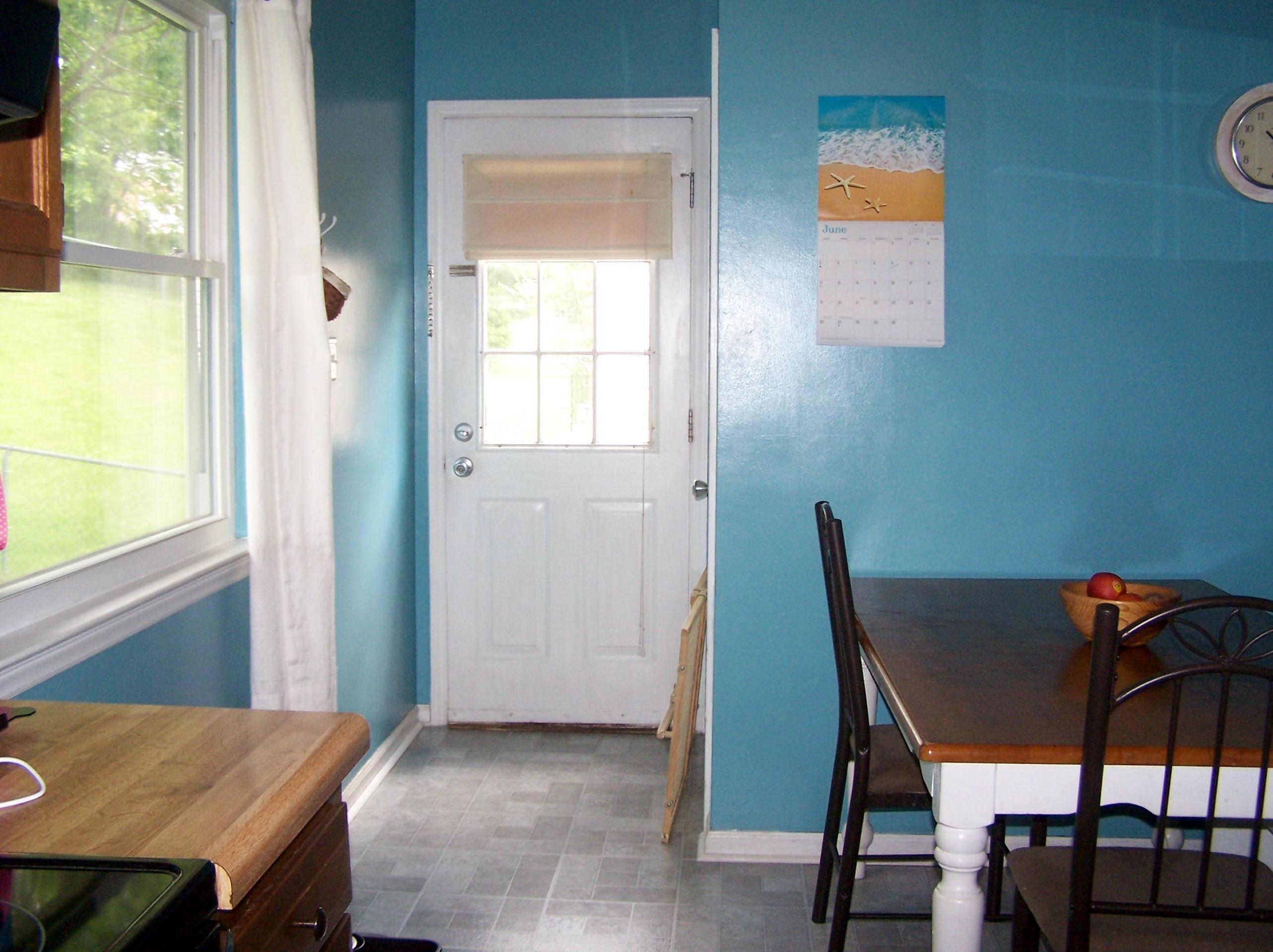 5341 Starkey Road Roanoke, VA 24018 - Photo 14 of 39 Kitchen