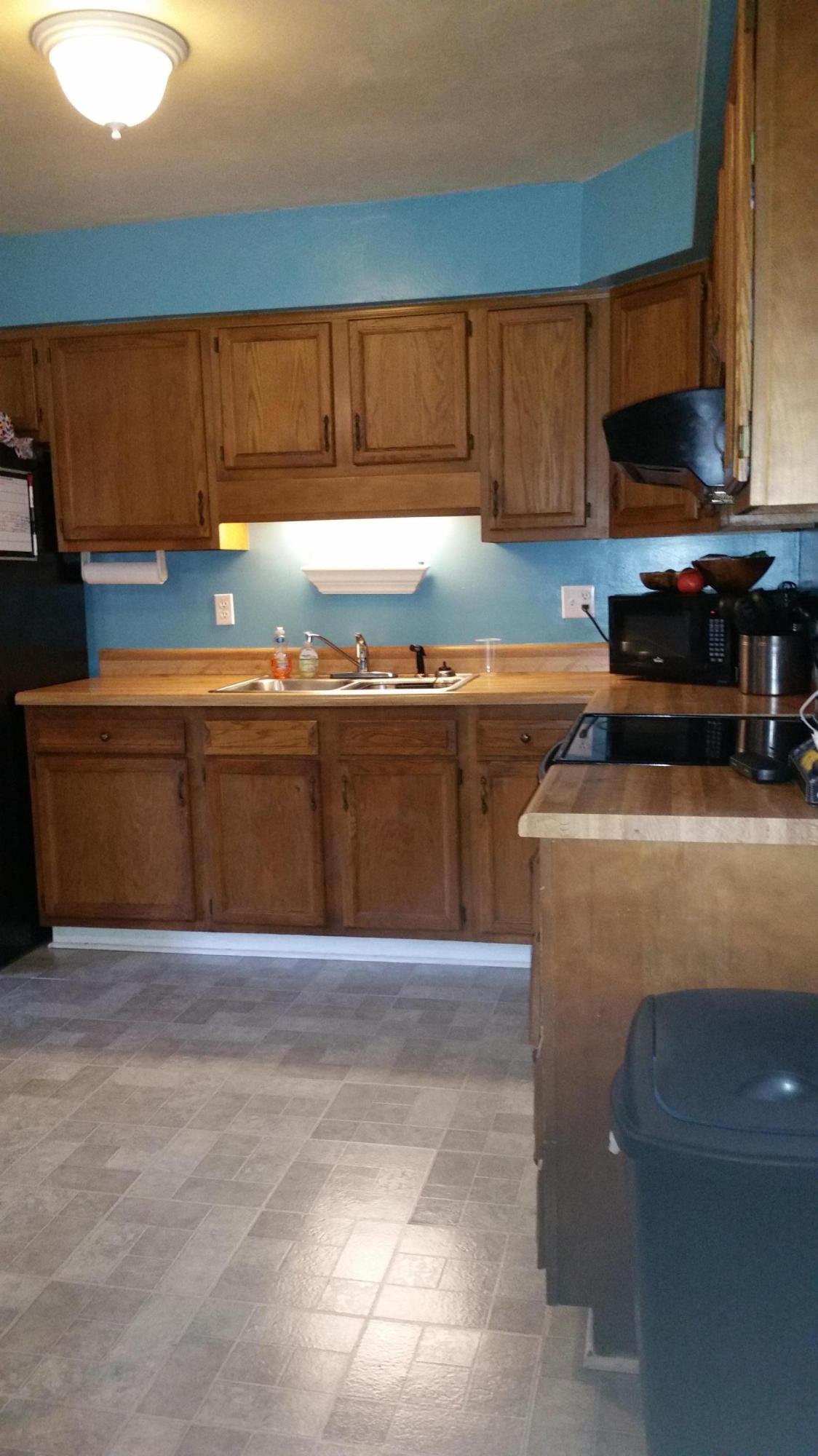 5341 Starkey Road Roanoke, VA 24018 - Photo 8 of 39 Kitchen