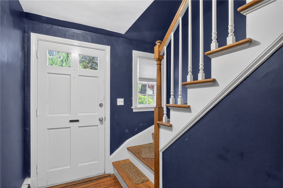 64 White Birch Road Cranston, RI 02920 - Photo 7 of 50