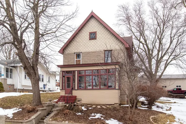$249,900 | 2030 Jackson Street, New Holstein, WI 53061