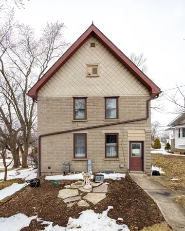 $249,900 | 2030 Jackson Street, New Holstein, WI 53061