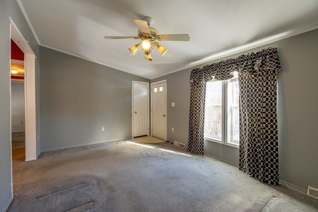 21 Fox Run Brookfield, MA 01506 - Photo 11 of 26