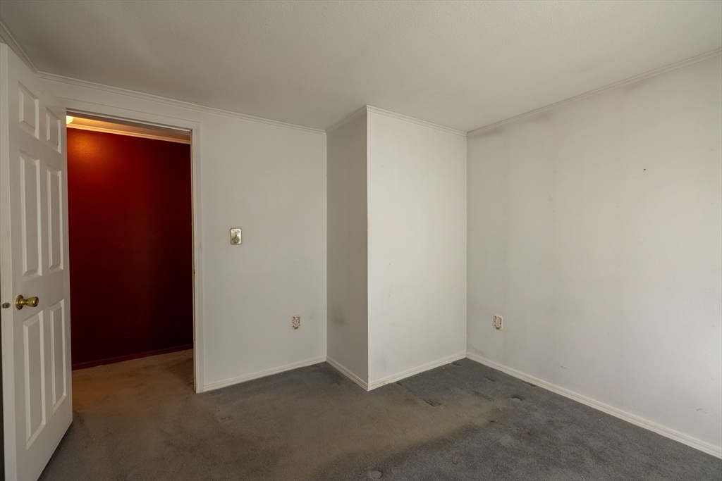 21 Fox Run Brookfield, MA 01506 - Photo 18 of 26