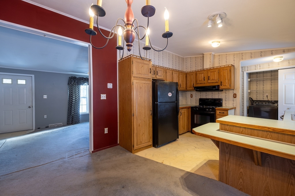 21 Fox Run Brookfield, MA 01506 - Photo 8 of 26