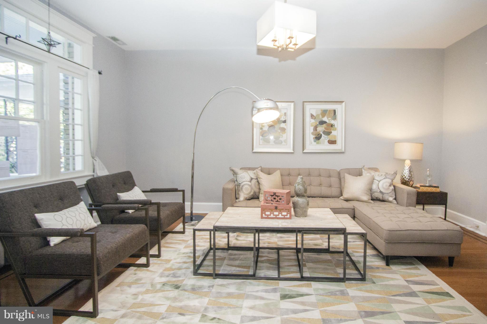 1420 Decatur Street Northwest Washington, DC 20011 - Photo 3 of 28 Living Room
